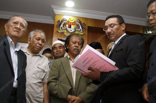 HISHAMMUDDIN TUN HUSSEIN
