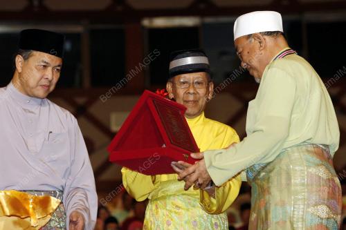 TUANKU ABDUL HALIM MUA'ADZAM SHAH