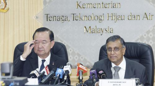 TAN SRI NOR MOHAMED YAKCOP