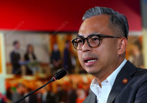 FAHMI FADZIL