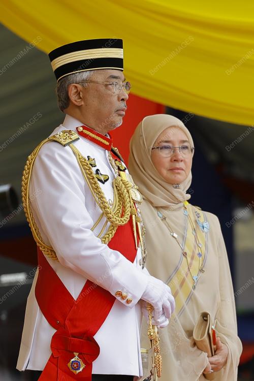 AL-SULTAN ABDULLAH RI'AYATUDDIN AL-MUSTAFA BILLAH SHAH