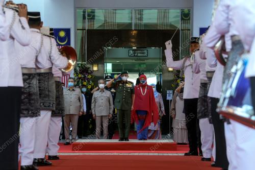 AL-SULTAN ABDULLAH RI'AYATUDDIN AL-MUSTAFA BILLAH SHAH