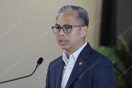 DATUK FAHMI FADZIL
