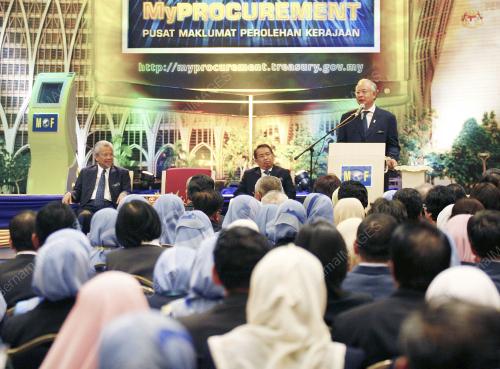 MOHD NAJIB TUN ABDUL RAZAK