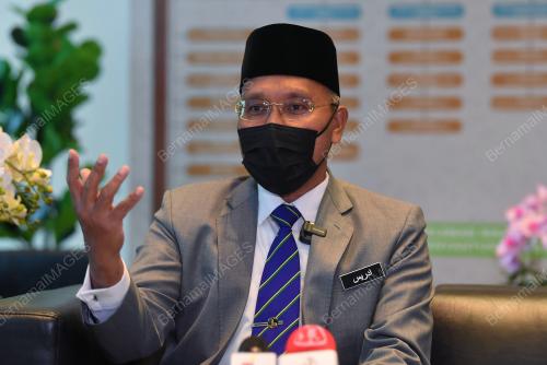 IDRIS AHMAD