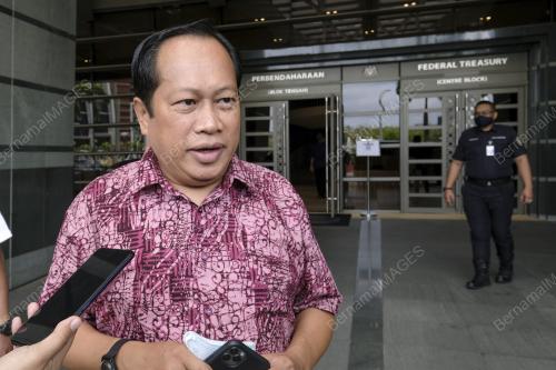 DATUK SERI AHMAD MASLAN