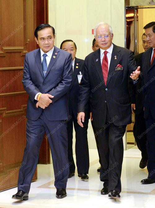PTJ08_01122014_PM_THAILAND