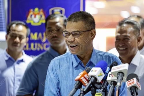 DATUK SERI SAIFUDDIN NASUTION ISMAIL