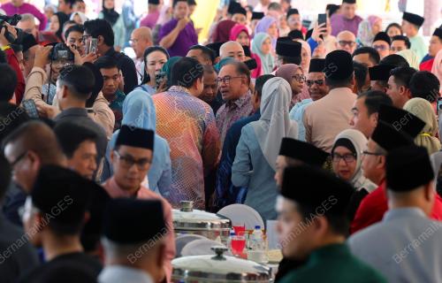 DATUK SERI ANWAR IBRAHIM