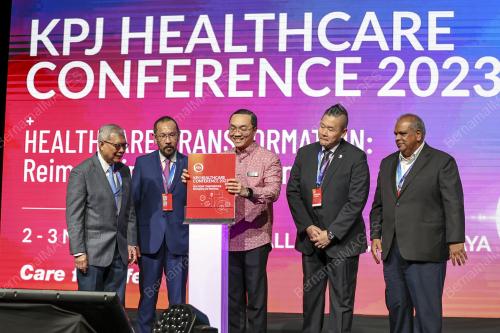 DATUK SERI NORAZMAN AYOB