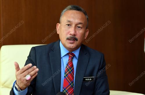 DATUK RUSLIN JUSOH