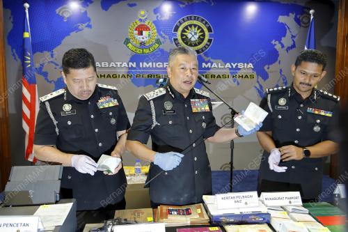 DATUK ZAKARIA SHAABAN