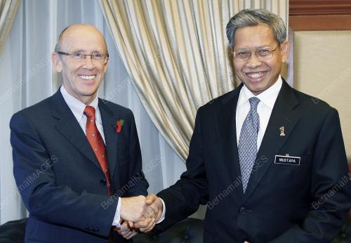 MUSTAPA MOHAMED