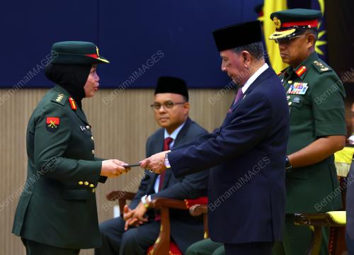 AL AMINUL KARIM SULTAN SALLEHUDDIN SULTAN BADLISHAH