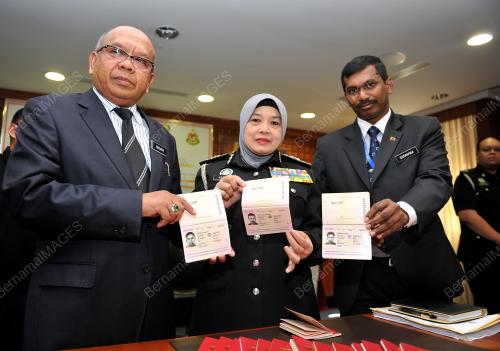 PTJ08_04072014_PASSPORT
