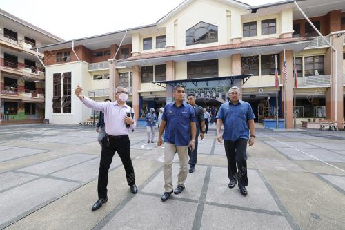 DATUK DR RADZI JIDIN