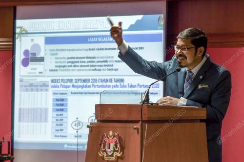 DATUK SERI DR MOHD UZIR MAHIDIN