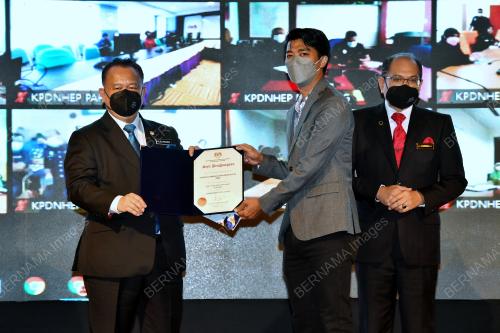 DATUK SERI ALEXANDER NANTA LINGGI