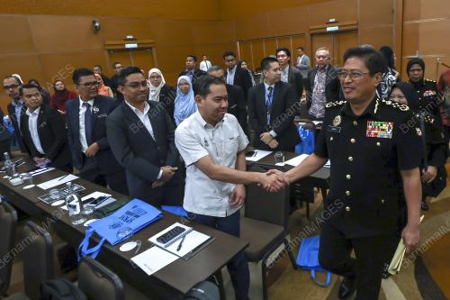 TAN SRI AZAM BAKI