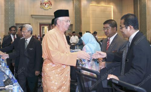 MOHD NAJIB TUN ABDUL RAZAK