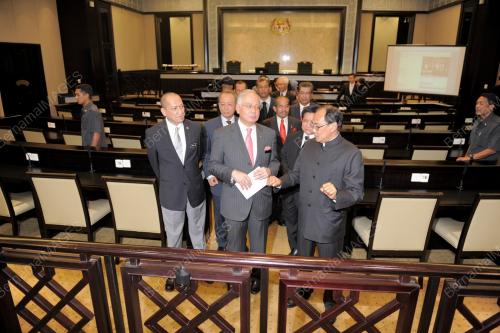 DATUK SERI MOHD NAJIB TUN ABDUL RAZAK