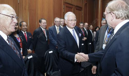 MOHD NAJIB TUN ABDUL RAZAK