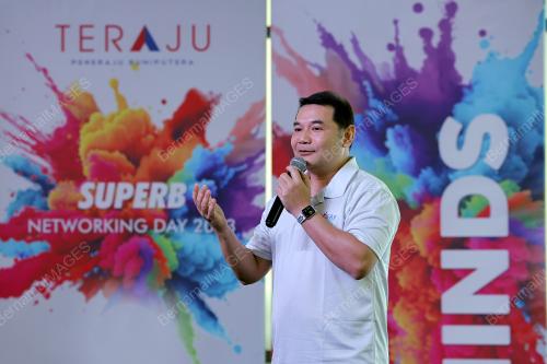 RAFIZI RAMLI