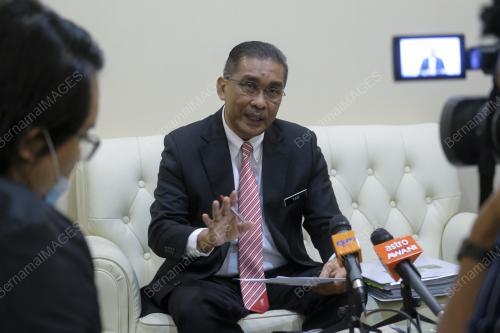 DATUK TAKIYUDDIN HASSAN