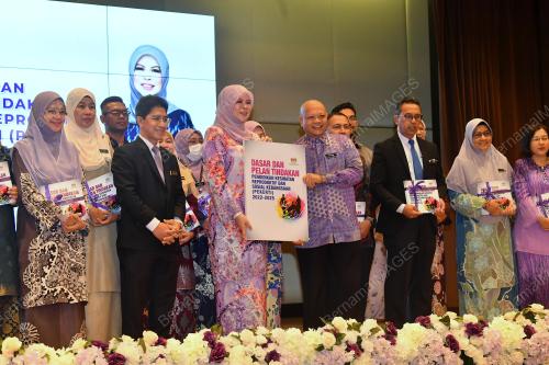 DATUK SERI RINA MOHD HARUN