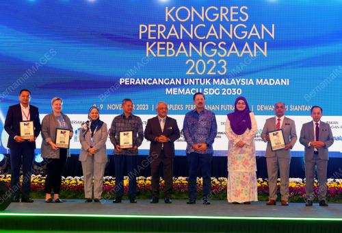 TAN SRI MOHD ZUKI ALI