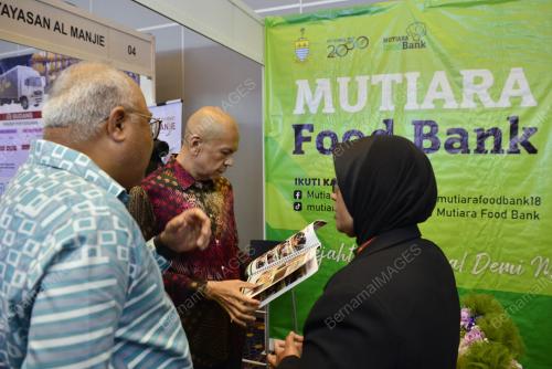 DATUK ARMIZAN MOHD ALI