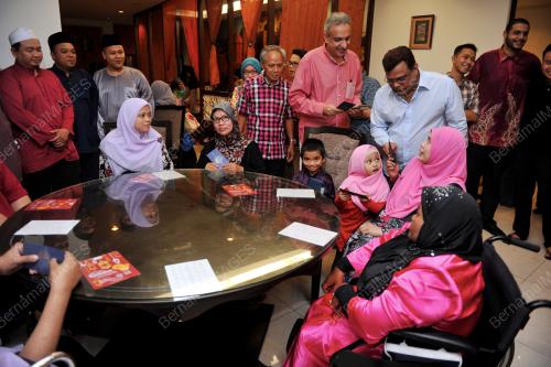 PTJ08_09062016_DTANDOOR