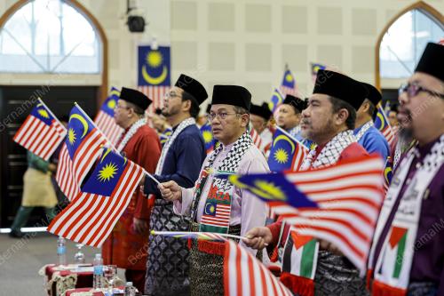DATUK DR MOHD NAIM MOKHTAR