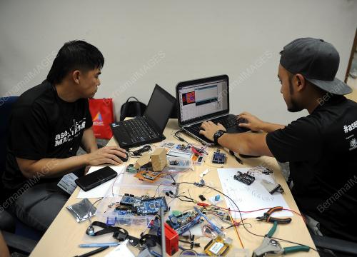 PTJ08_09092017_ASEAN_MAKERTHON