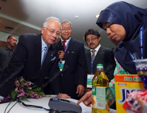 MOHD NAJIB TUN ABDUL RAZAK