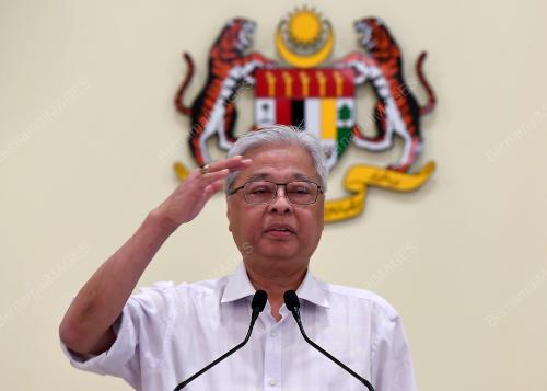 DATUK SERI ISMAIL SABRI YAAKOB