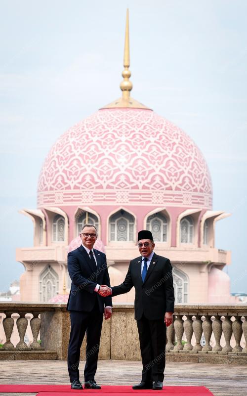 DATUK SERI ANWAR IBRAHIM