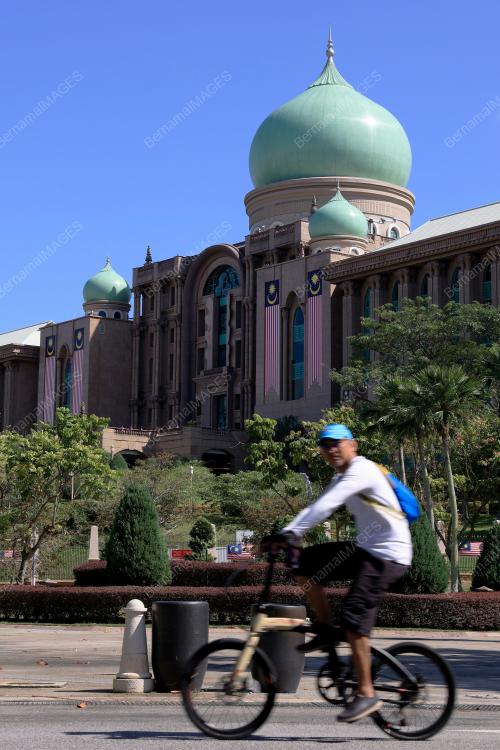 KIBAR JALUR GEMILANG