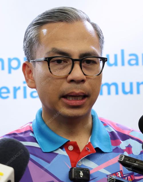 FAHMI FADZIL