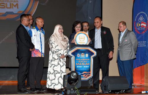 DATUK DR AZLINDA AZMAN