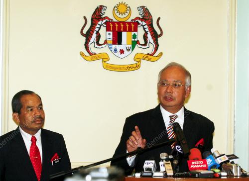 MOHD NAJIB TUN ABDUL RAZAK