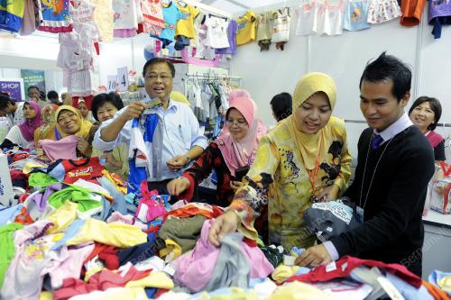 DATUK SERI ISMAIL SABRI YAAKOB