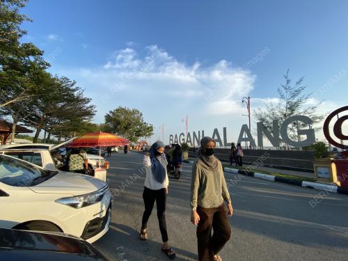 PANTAI BAGAN LALANG