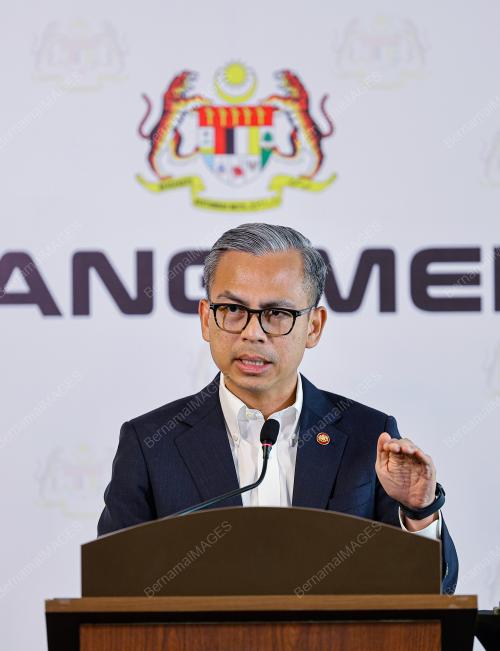 FAHMI FADZIL