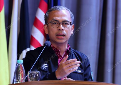 DATUK FAHMI FADZIL