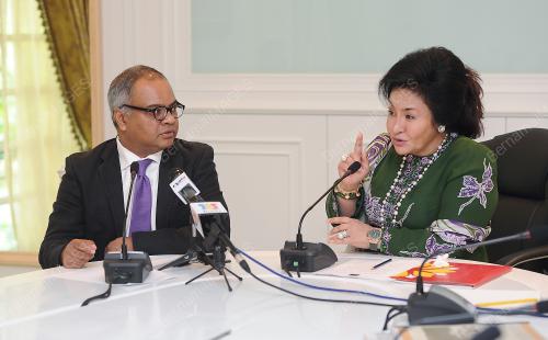 DATIN SERI ROSMAH MANSOR