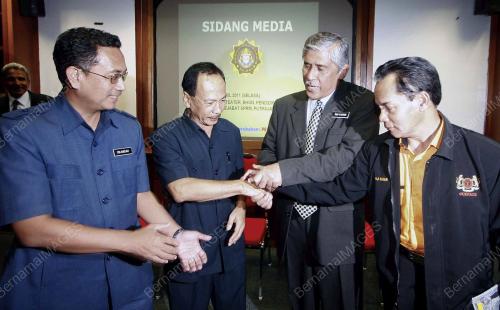 DATUK SERI ABU KASSIM MOHAMED