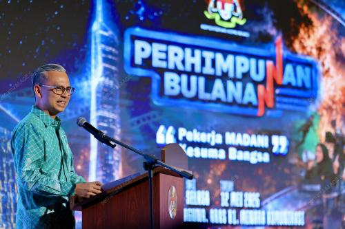 DATUK FAHMI FADZIL