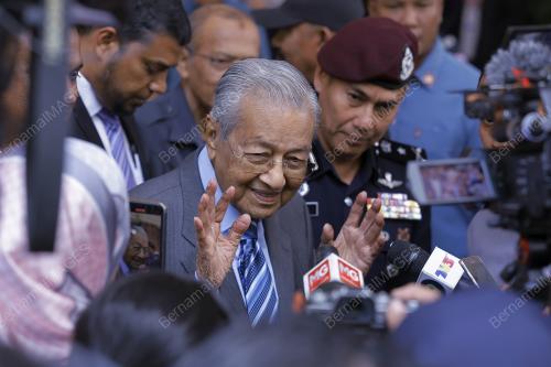 TUN DR MAHATHIR MOHAMAD