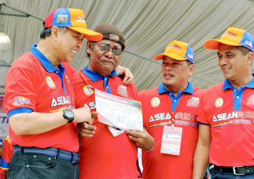 PTJ08_12092015_ASEAN